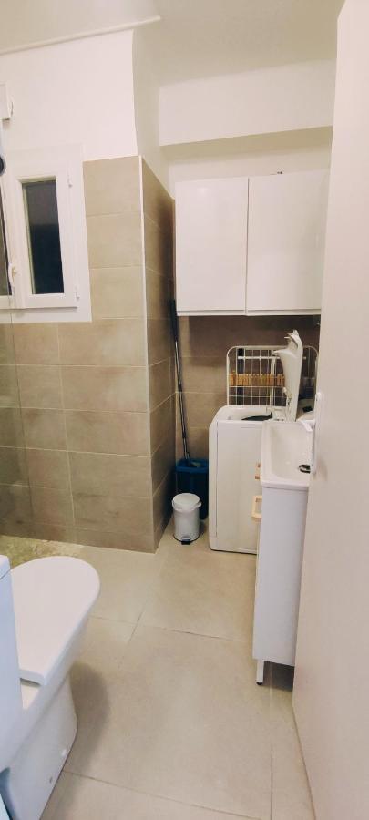 Le Studio Des Tours - Parking Apartment Арл Екстериор снимка